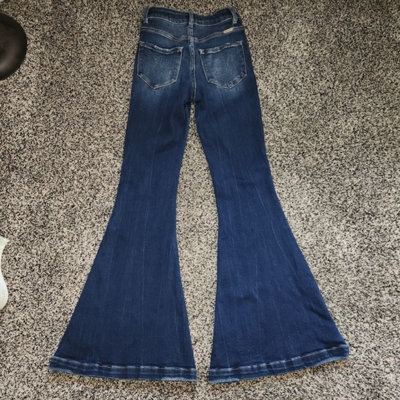 KanCan Signature Ultra High Rise Super Flare Jeans Size 24 30" Inseam Dark Wash - Picture 6 of 10